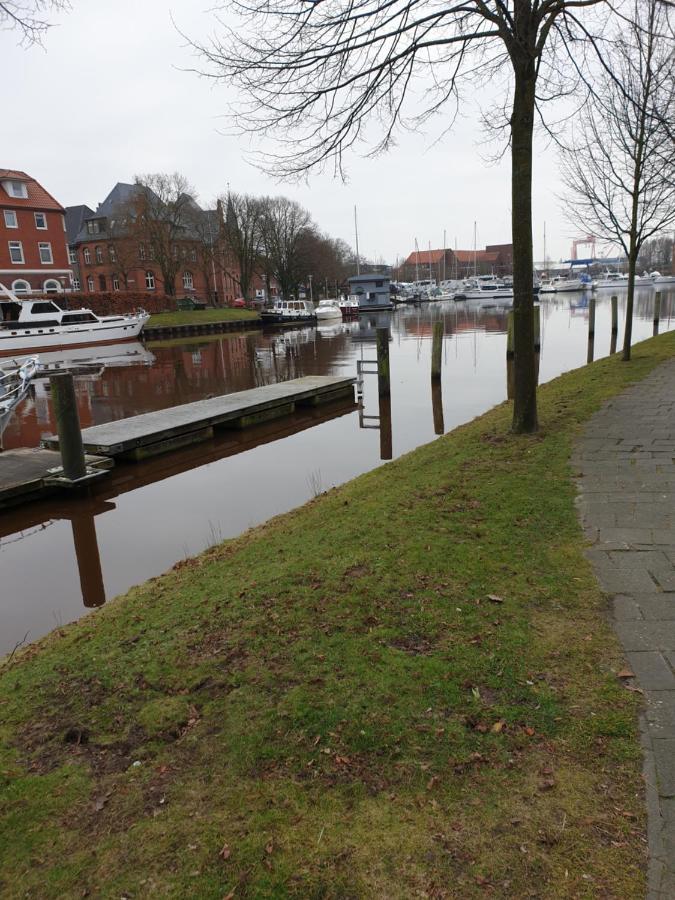Maje Am Alten Binnenhafen Emden Exterior photo